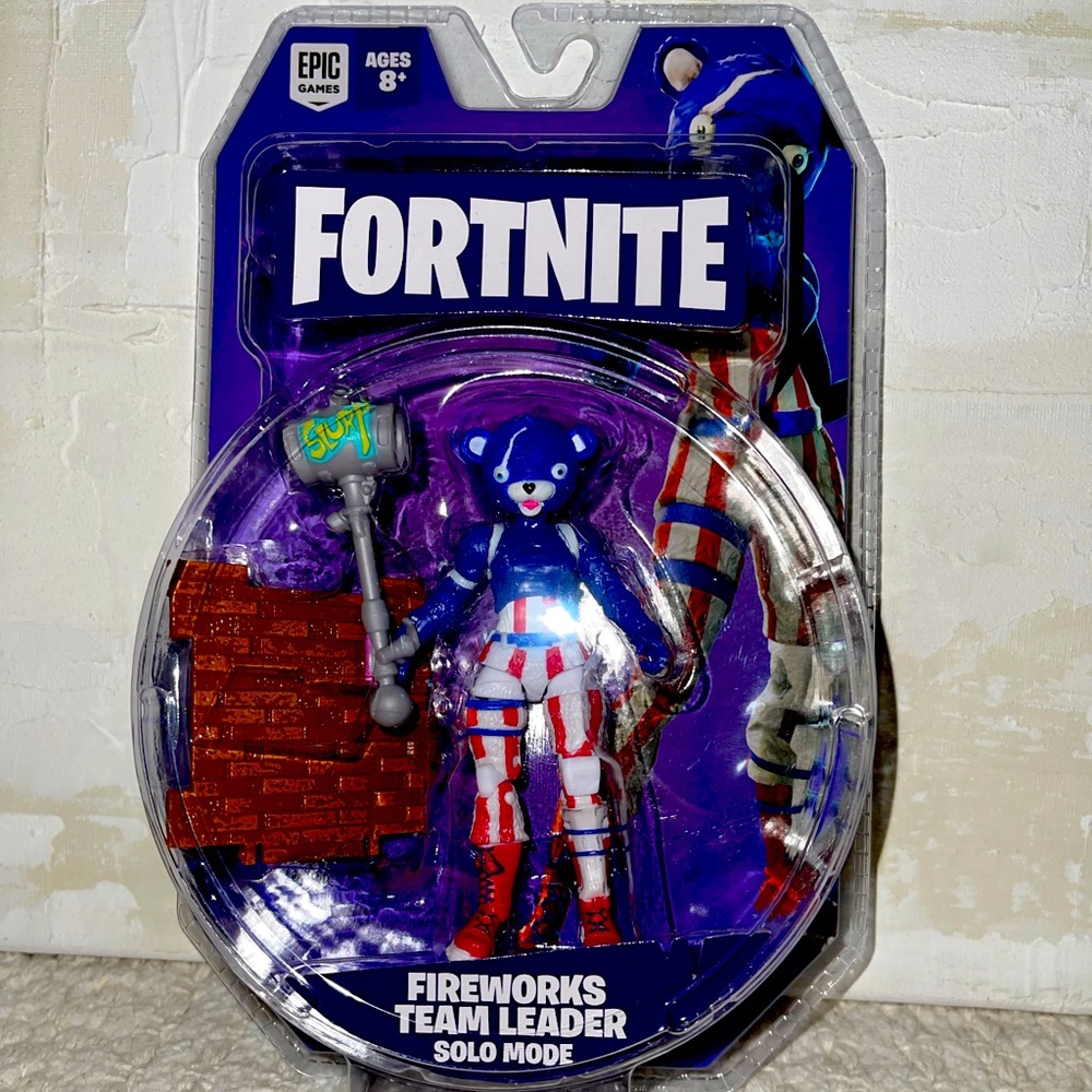 Fortnite action figure:fireworks team leader solo mode